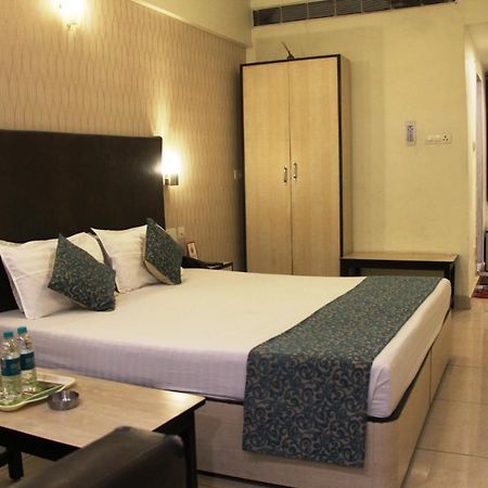 Hotel Vijay Shree Deluxe Patna  Exteriör bild