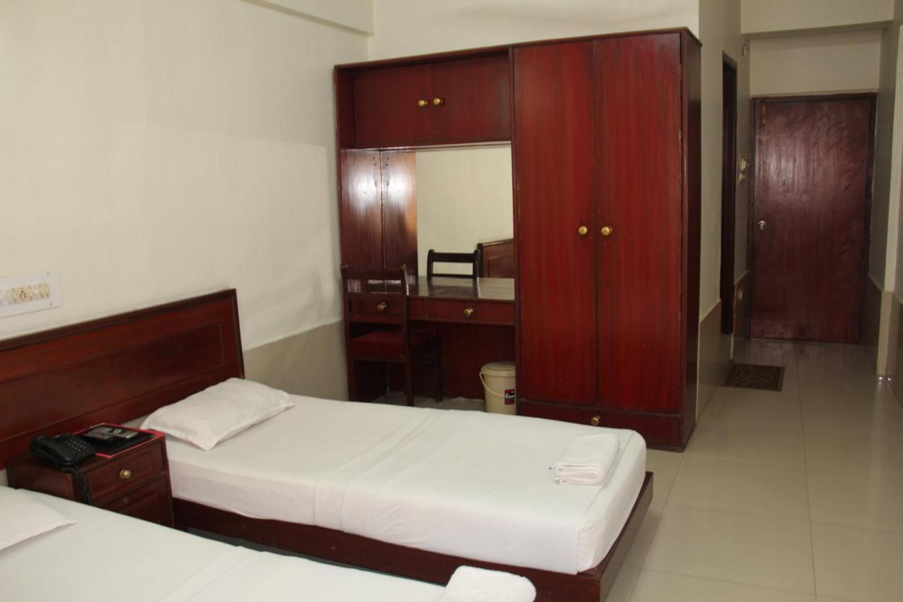 Hotel Vijay Shree Deluxe Patna  Rum bild