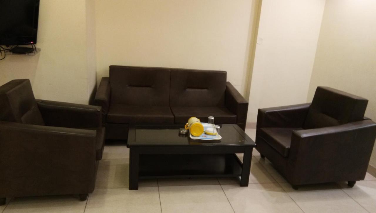 Hotel Vijay Shree Deluxe Patna  Exteriör bild